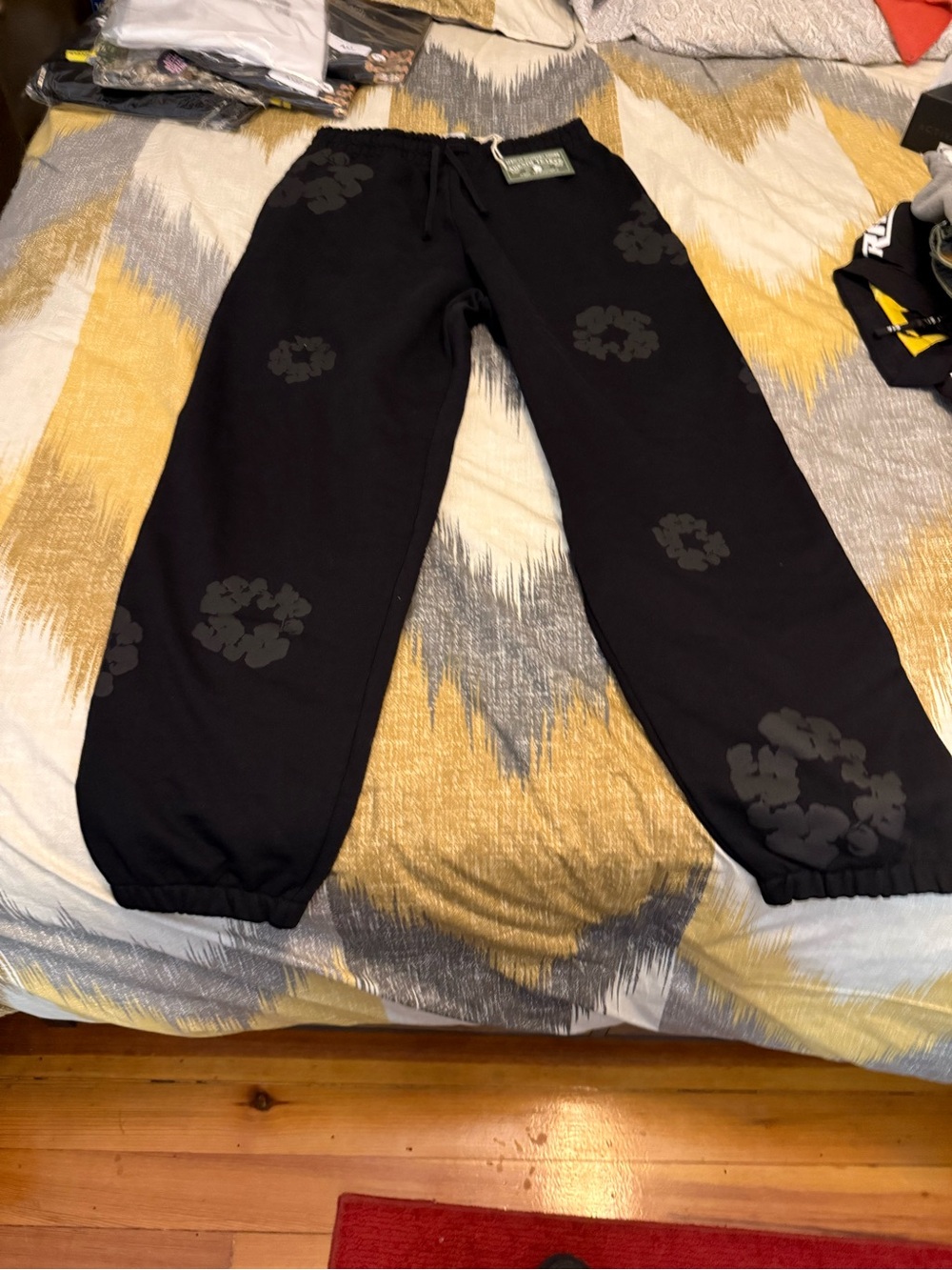 Denim Tears Mono Wreath Black Men’s Sweatpants size M